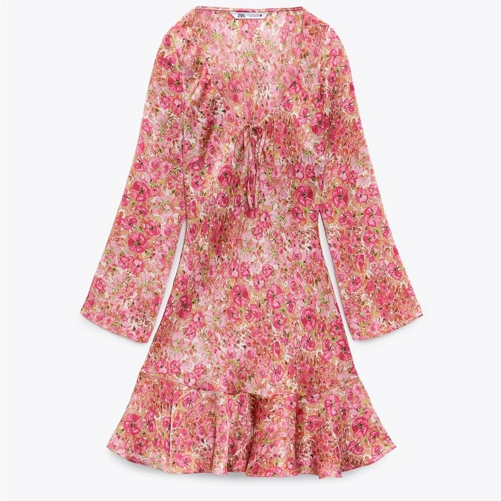 NWT FLORAL DRESS - Picture 2 of 7